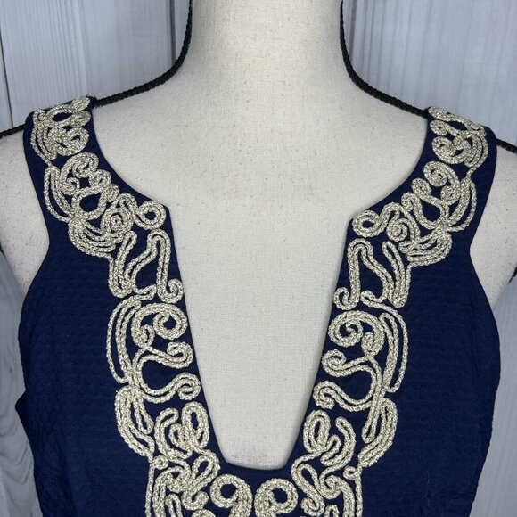 Lilly Pulitzer Suzette Shift Dress Size 12 True Navy Gold Trim Detail V-Neck - Picture 4 of 13